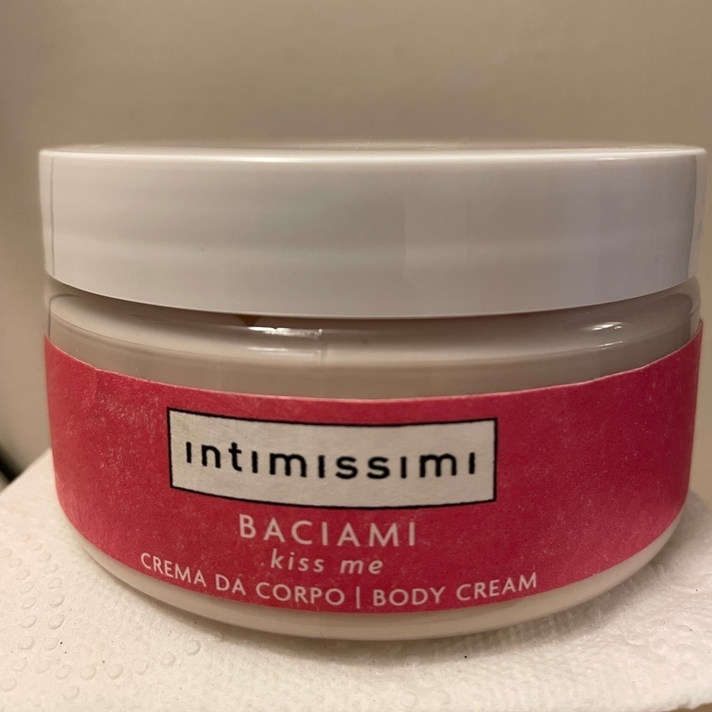 Intimissimi Body Cream - Picture 1 of 5